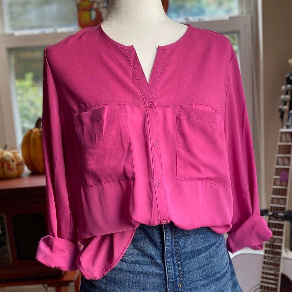 Flowy fuchsia button down blouse - M - Mossimo